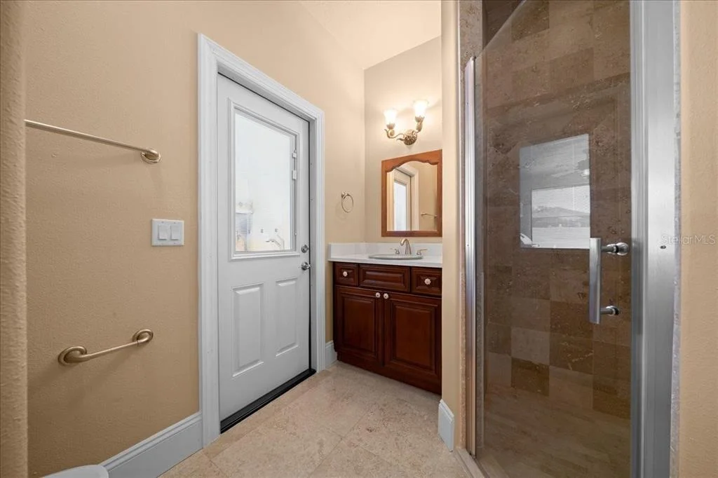 Photo of 3970 SE 39TH CIRCLE