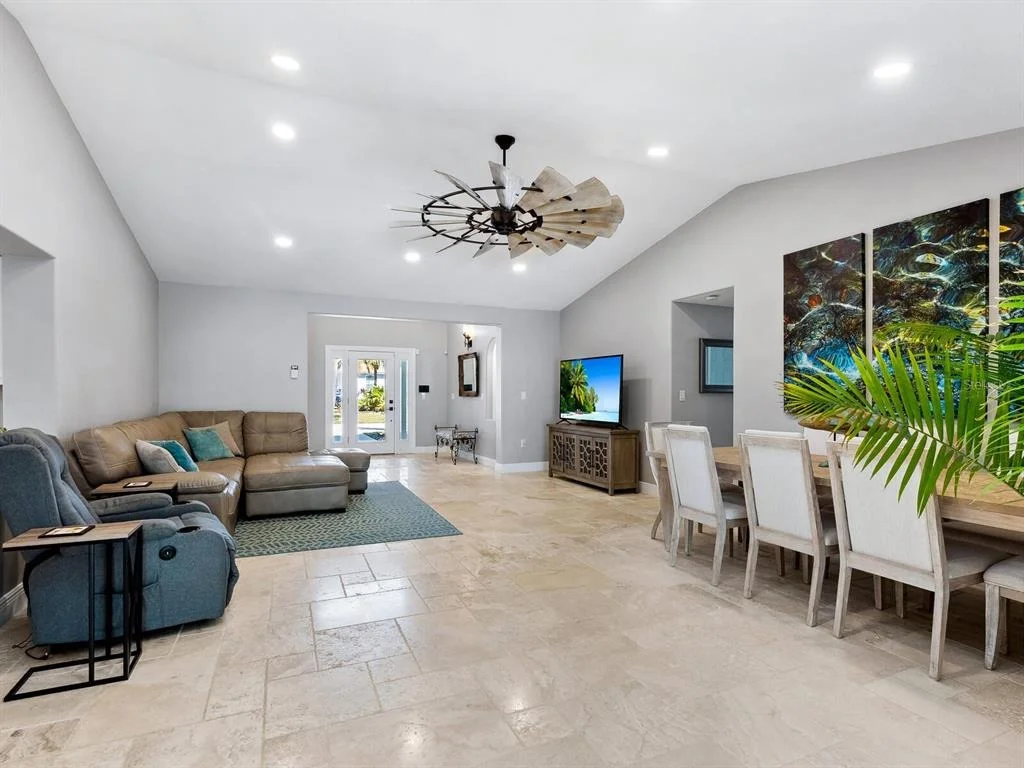 Photo of 221 LYCHEE ROAD