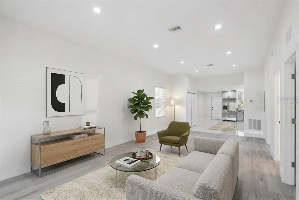 Photo of 207 AVENUE E SE
