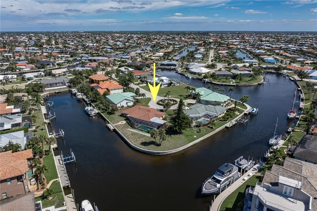 Photo of 2194 BAYOU ROAD