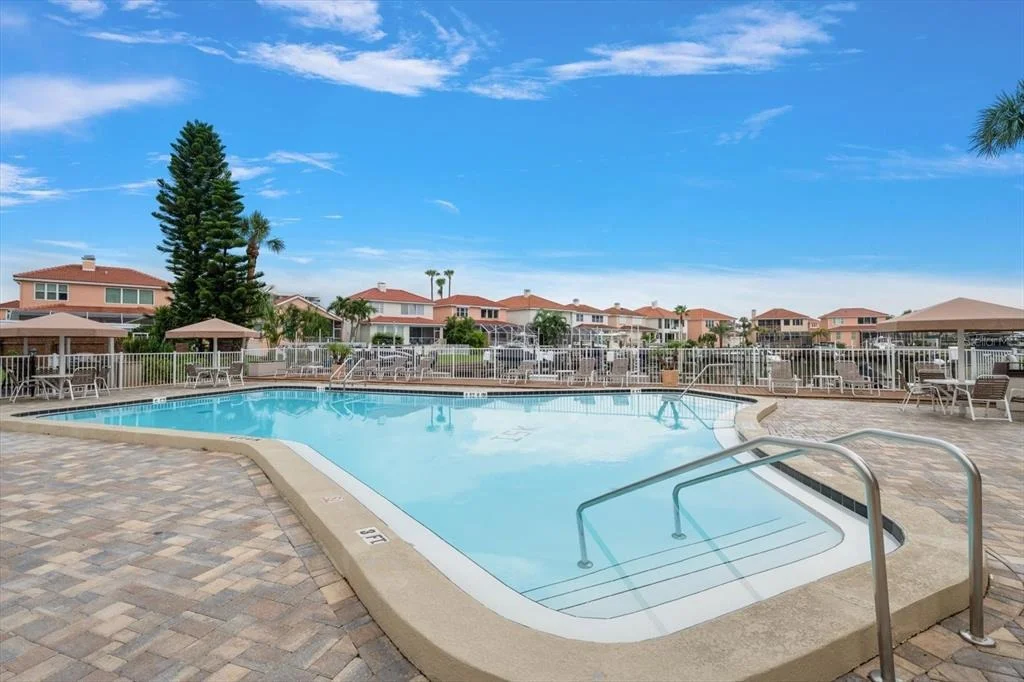 Photo of Unit 607 at 1621 GULF BOULEVARD