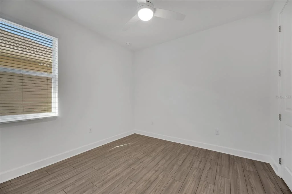 Photo of 923 SIGNET DRIVE