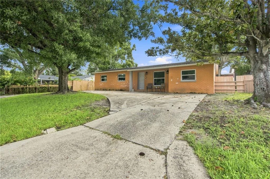 Photo of 802 PAPAYA DRIVE
