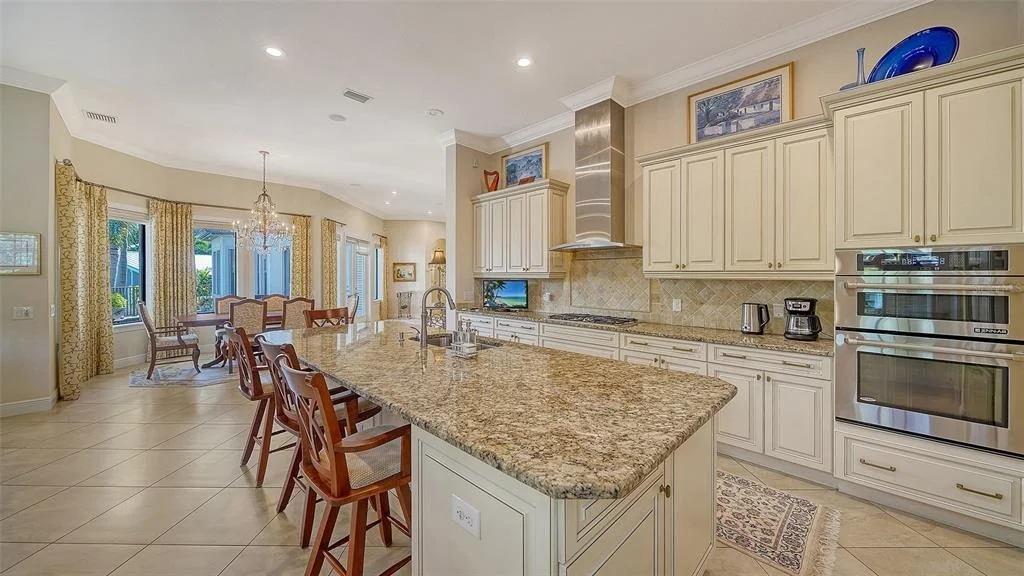Photo of 1005 BOGEY LANE
