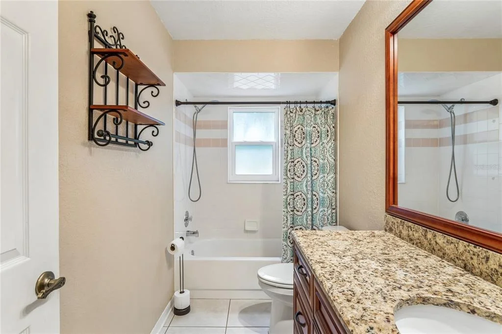 Photo of 14433 LINDEN DRIVE