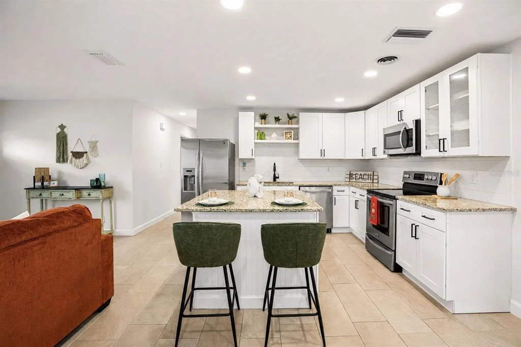 Photo of 482 OAKWOOD DRIVE