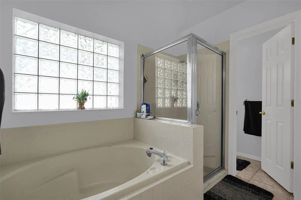 Photo of 230 LYTTON CIRCLE
