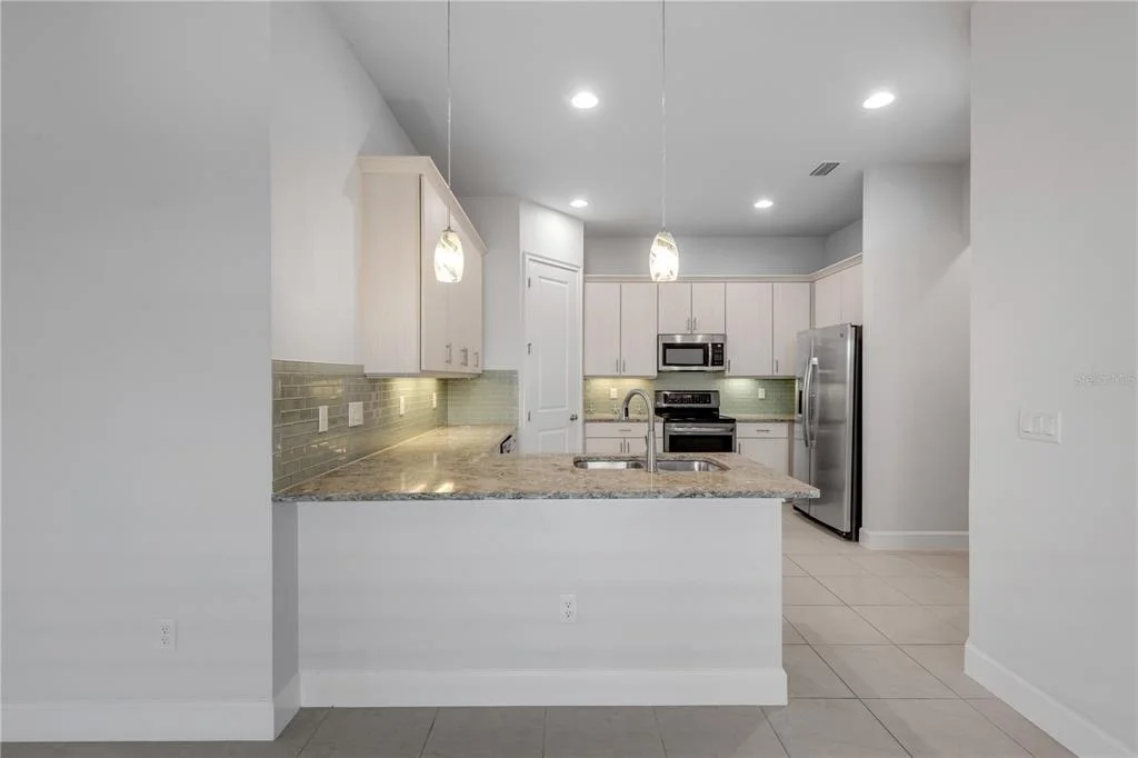 Photo of 844 PINEWOOD DRIVE