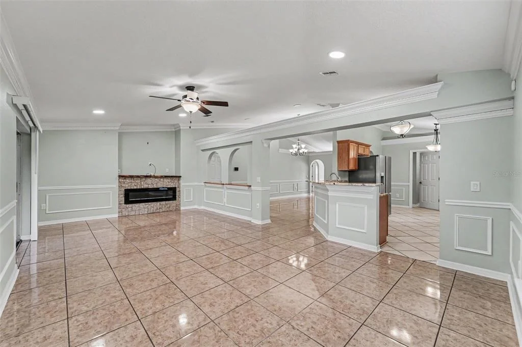 Photo of 817 LAKE DOE BOULEVARD