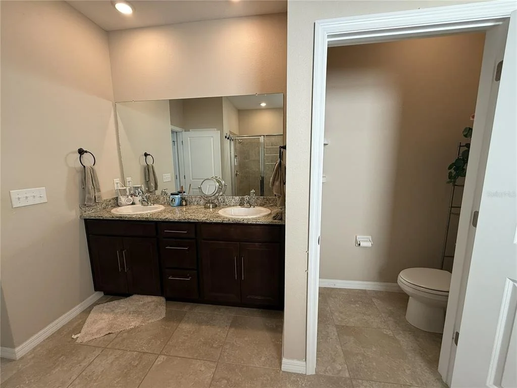 Photo of 16418 WOODSIDE GLEN