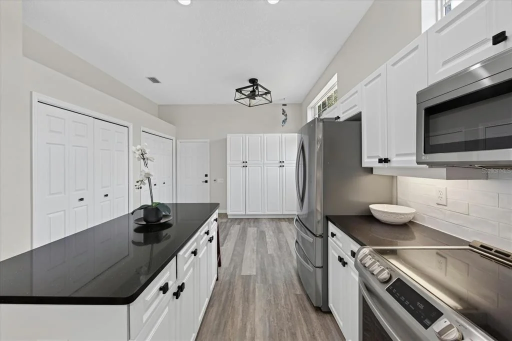 Photo of 6726 HICKORY HAMMOCK CIRCLE