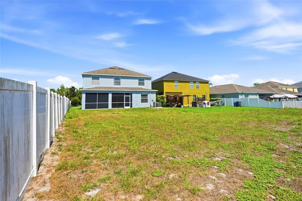 Photo of 909 MEADOW GLADE DRIVE