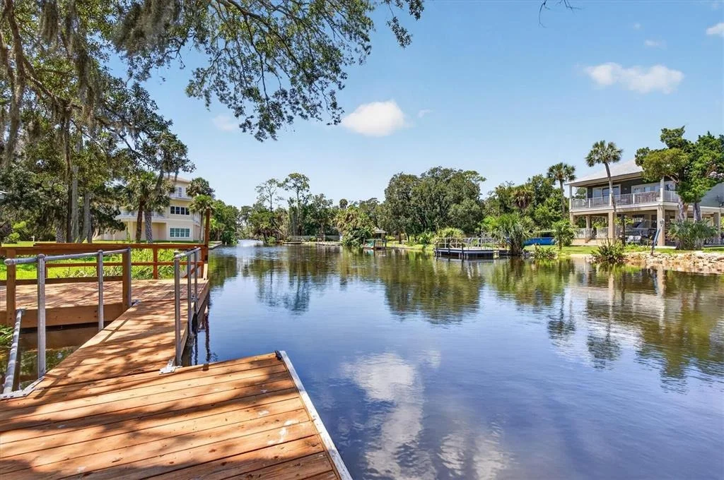 Photo of 6086 ISLAND DRIVE