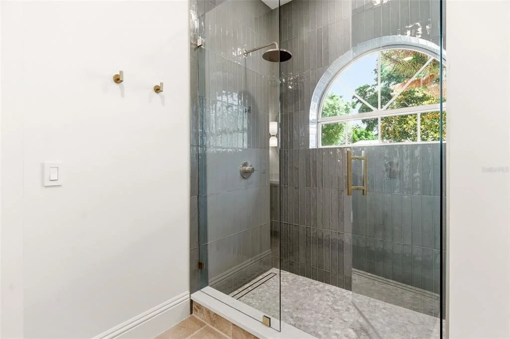 Photo of 8935 JONATHAN MANOR DRIVE