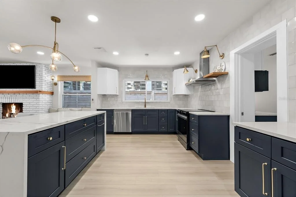 Photo of 730 BAY ESPLANADE