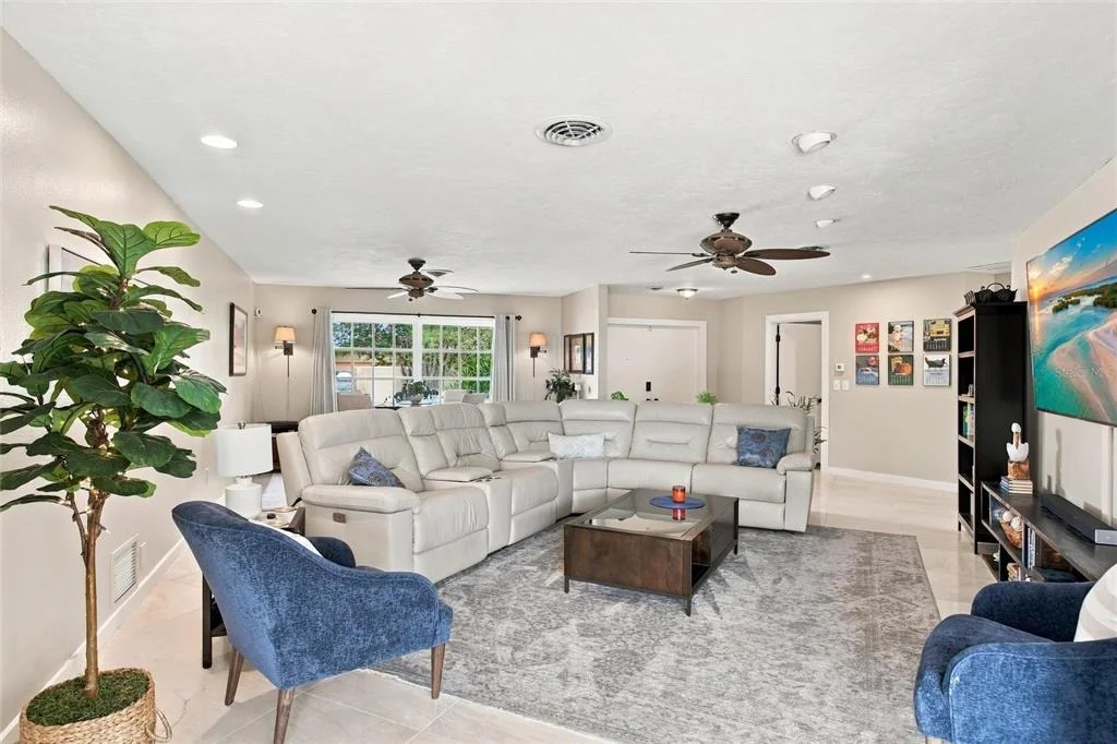 Photo of 1242 PINEBROOK WAY