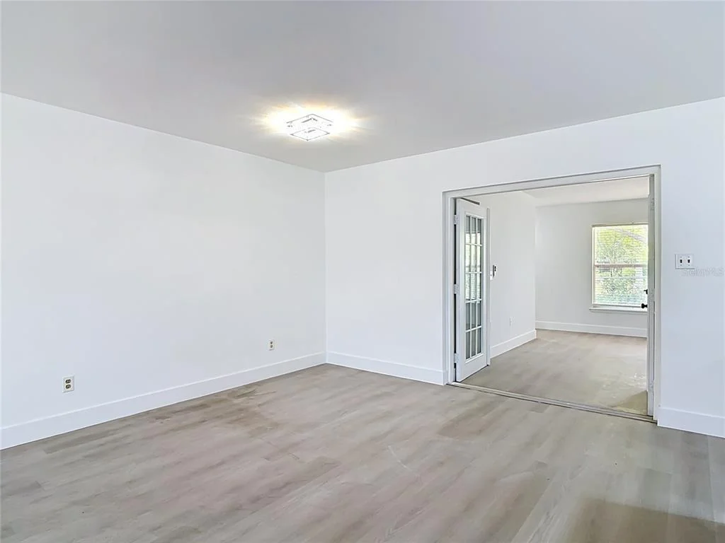 Photo of 930 TROY DRIVE