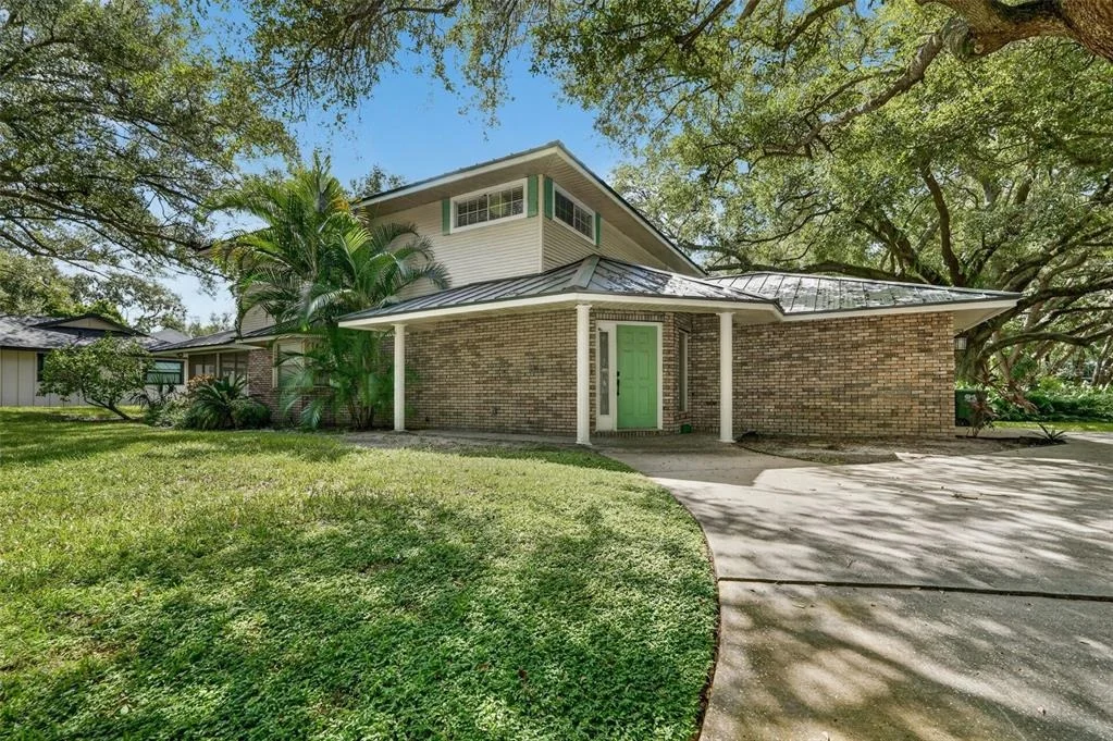 Photo of 6812 ARBOR OAKS DRIVE