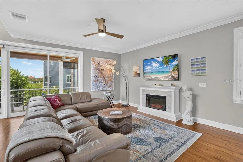 Photo of 6330 LAGUNA DRIVE