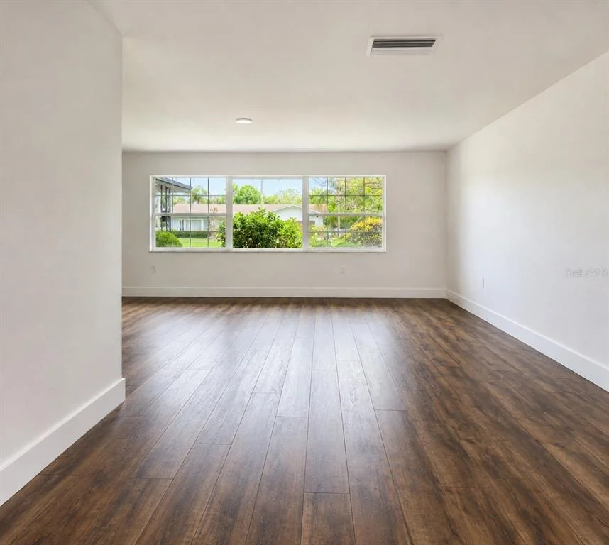 Photo of 810 ALLAMANDA DRIVE