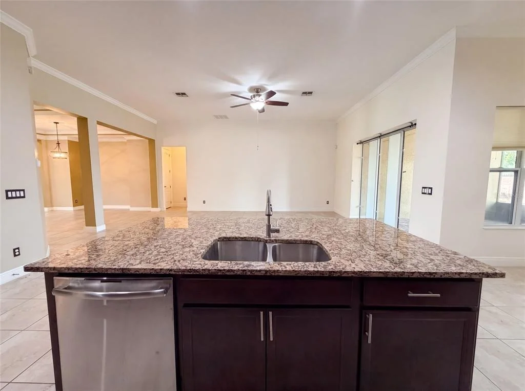 Photo of 918 BLACKTHORN DRIVE