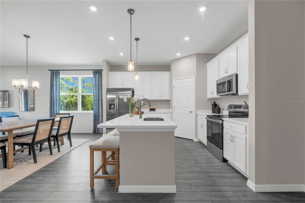 Photo of 5824 CLIFFBOW LOOP