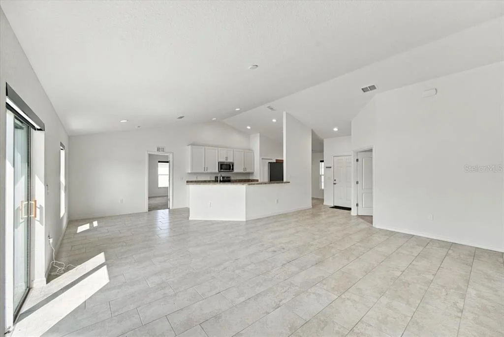 Photo of 912 LOCHLAND LOOP