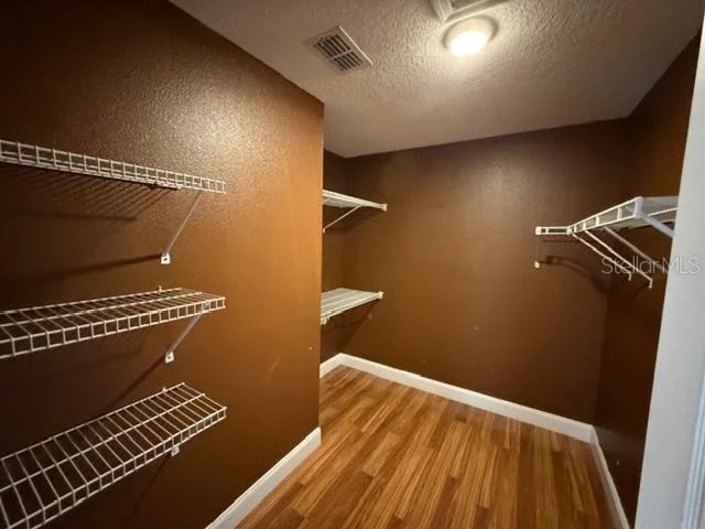 Photo of 1235 ODONIEL LOOP S