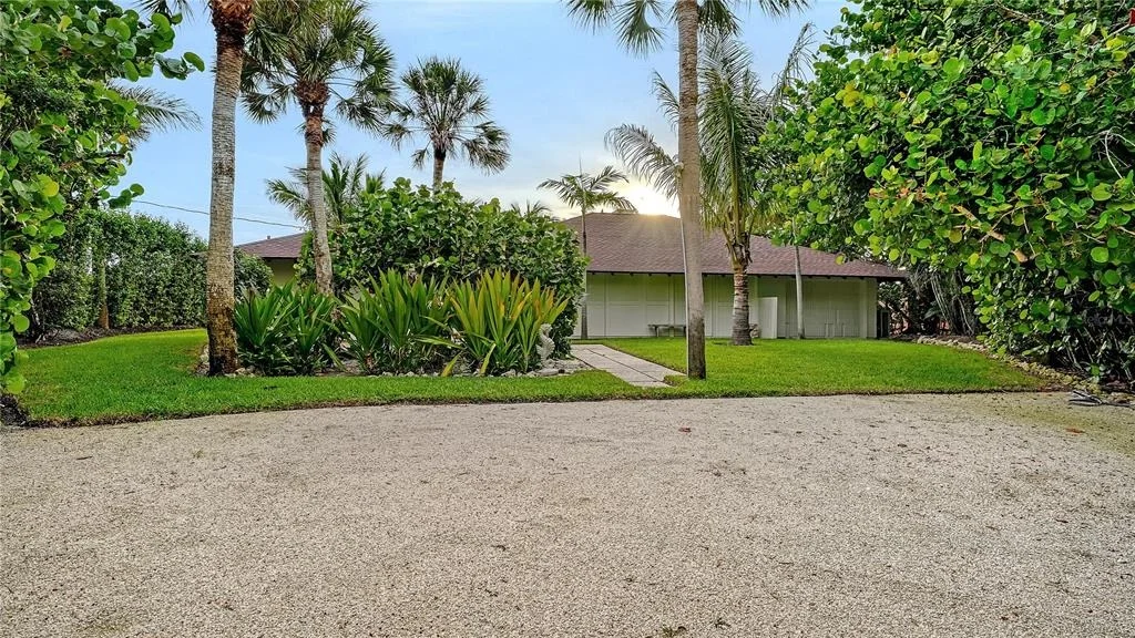 Photo of 2417 CASEY KEY ROAD