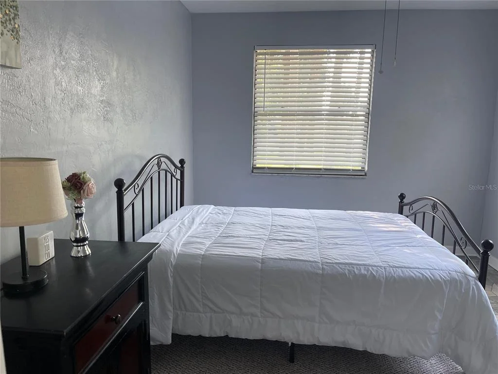 Photo of 400 PALM AVENUE