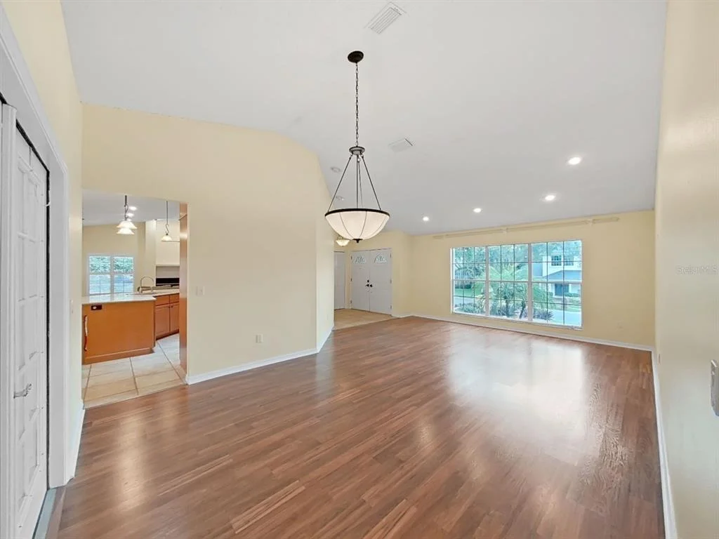 Photo of 611 TOMOKA DRIVE