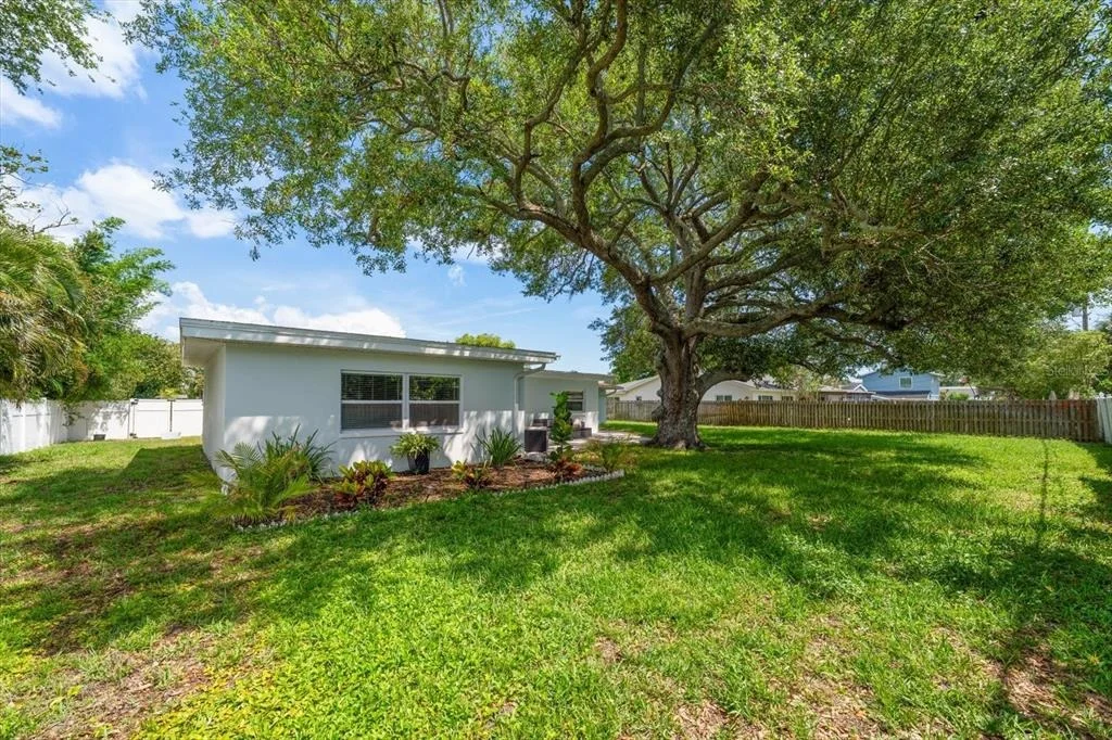 Photo of 1736 GOLF VIEW DRIVE