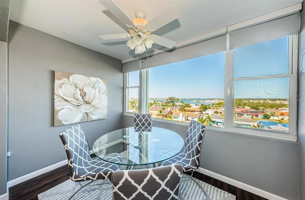 Photo of Unit 604 at 4725 COVE CIRCLE