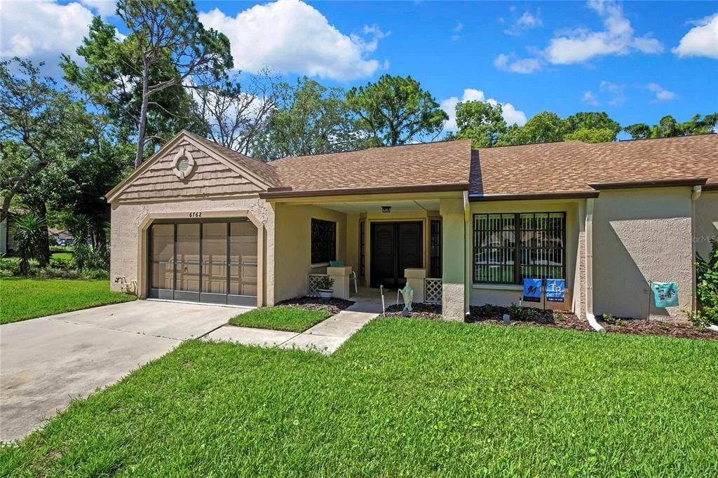 Photo of 6762 PEARLEAF COURT