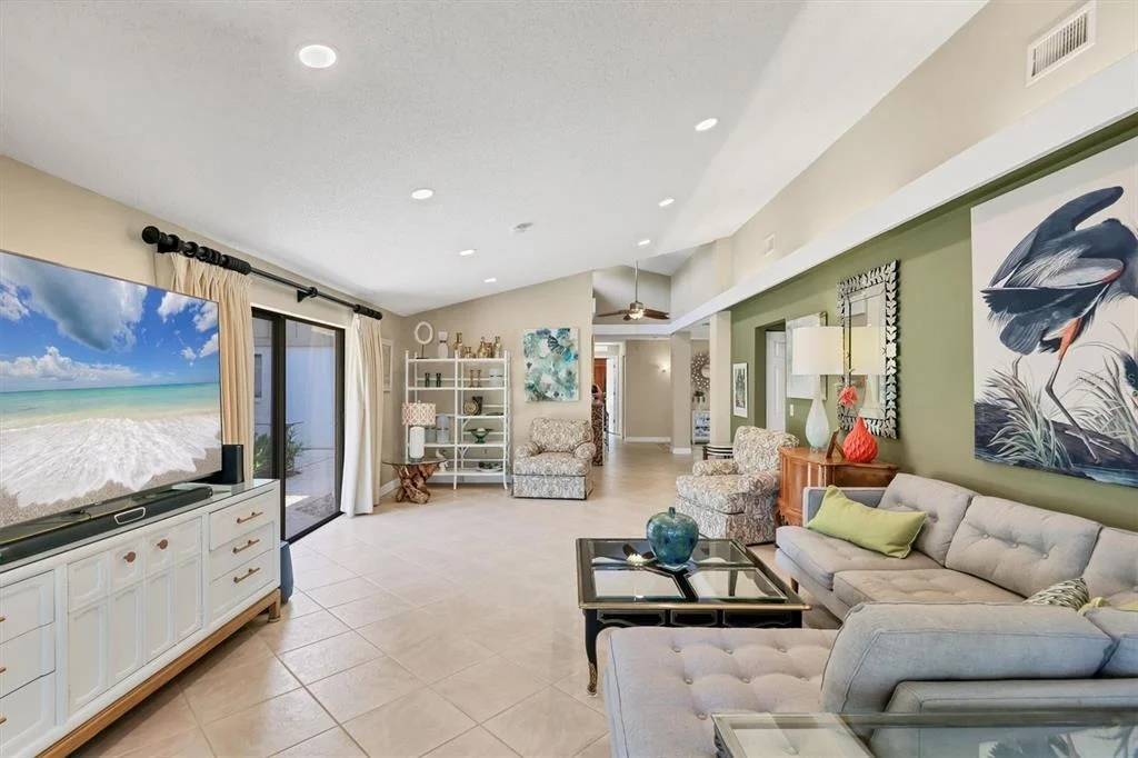 Photo of 6412 SUN EAGLE LANE
