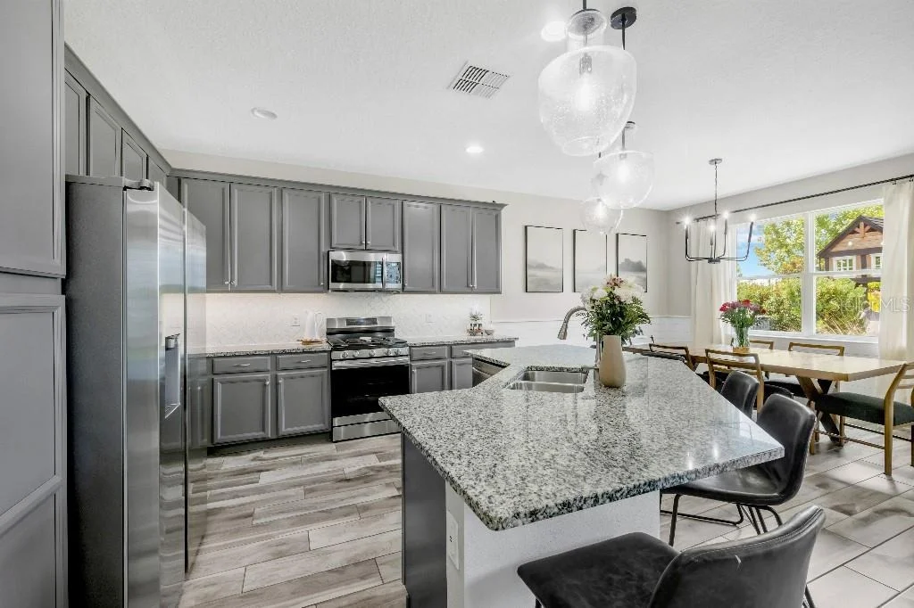 Photo of 6135 VOYAGERS PLACE