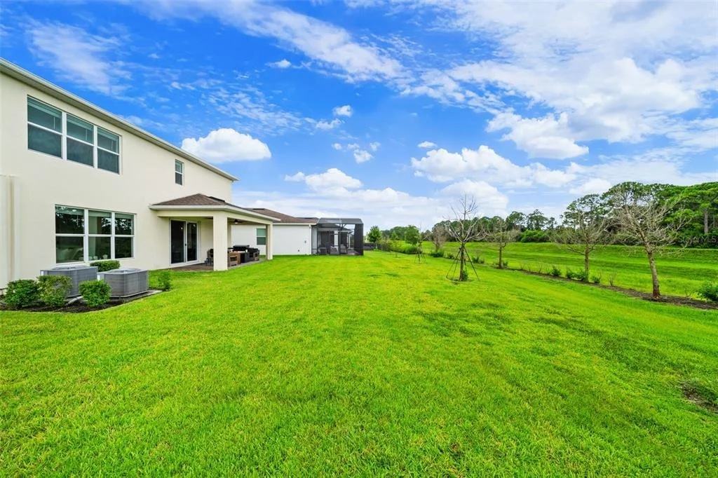 Photo of 660 VERIDIAN CIRCLE NW