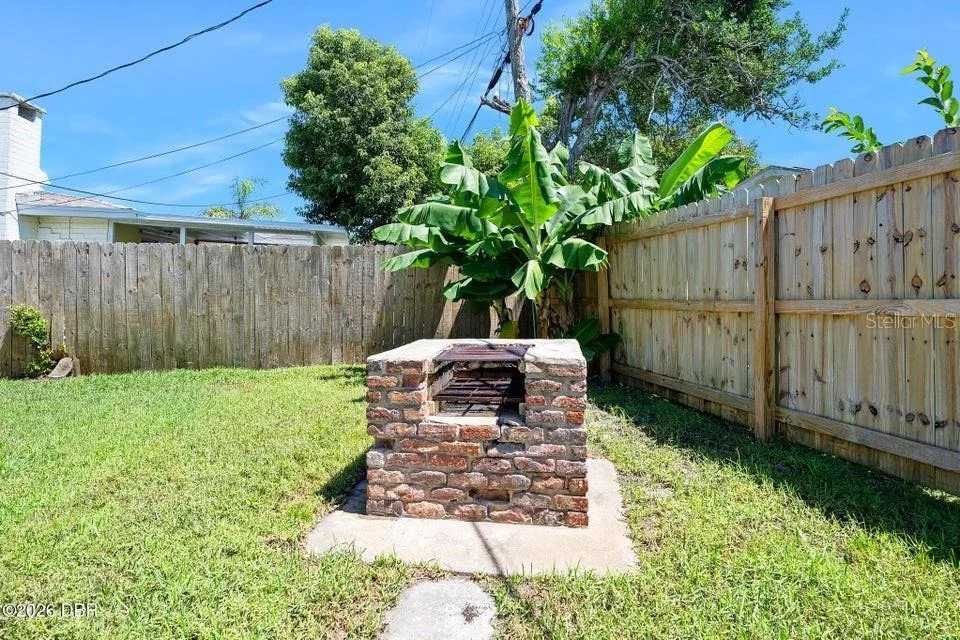 Photo of 190 ELLICOTT DRIVE