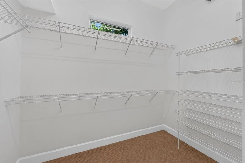 Photo of 534 PLANTERS MANOR WAY