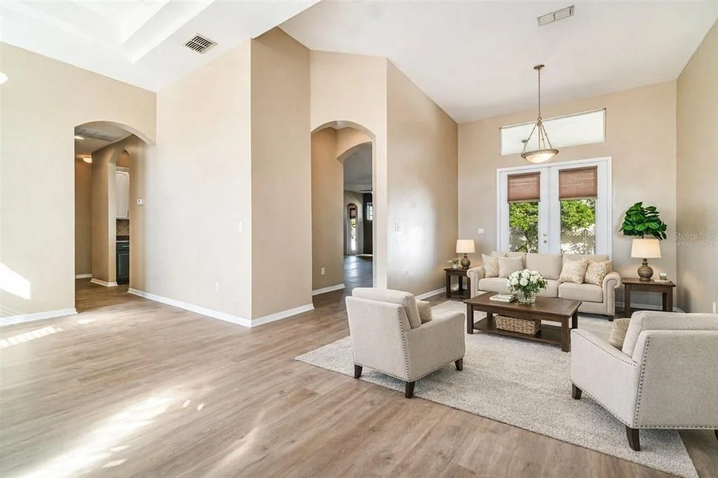 Photo of 6220 HEDGESPARROWS LANE