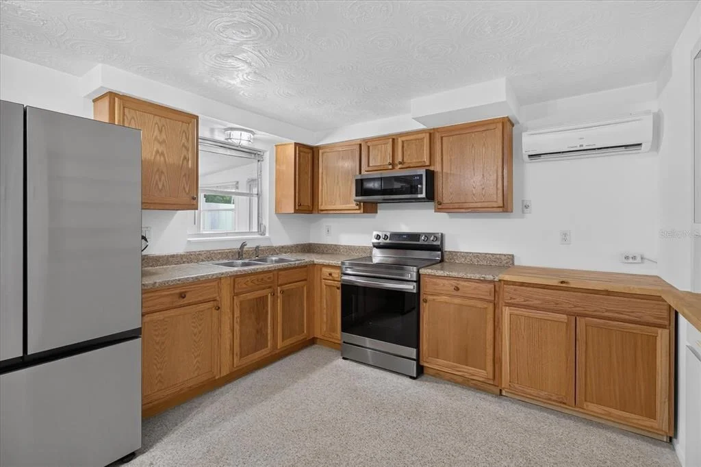 Photo of 4843 CALAIS DRIVE