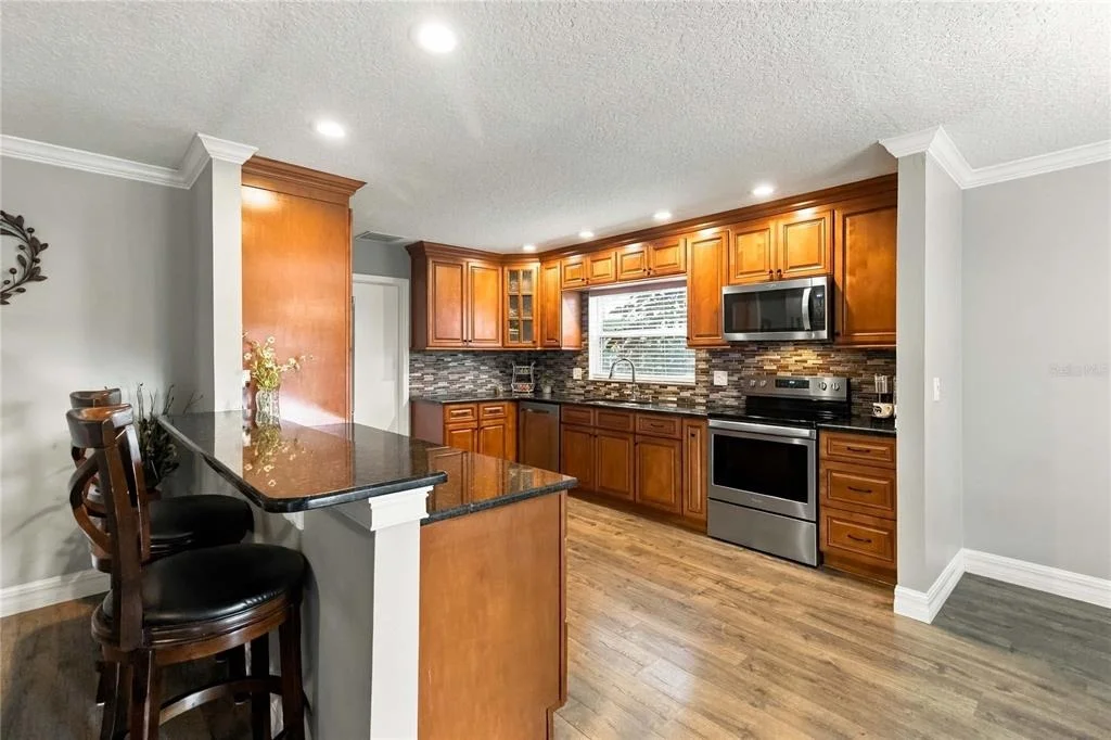 Photo of 1044 FOREST CIRCLE