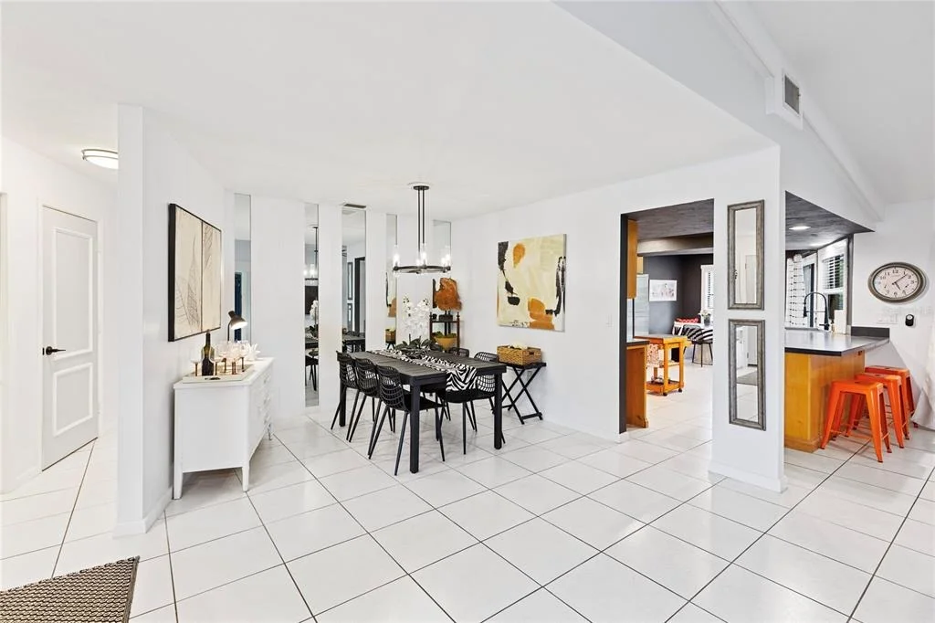 Photo of 10 ARBOR LANE