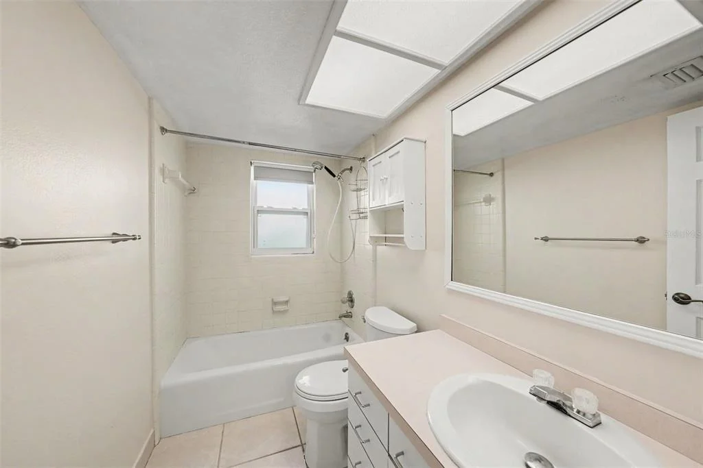 Photo of 14161 HETRICK CIRCLE N