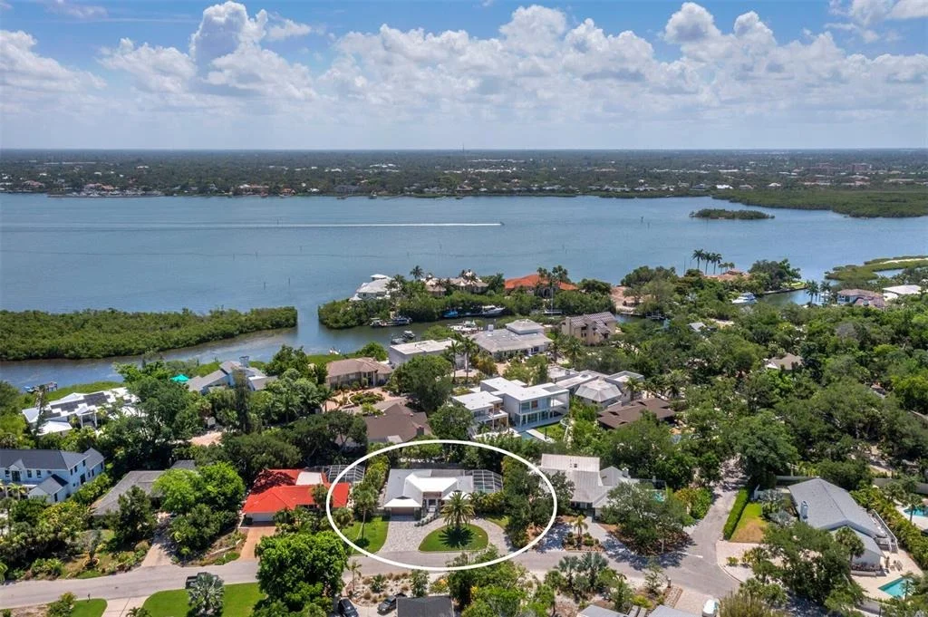 Photo of 622 TROPICAL CIRCLE