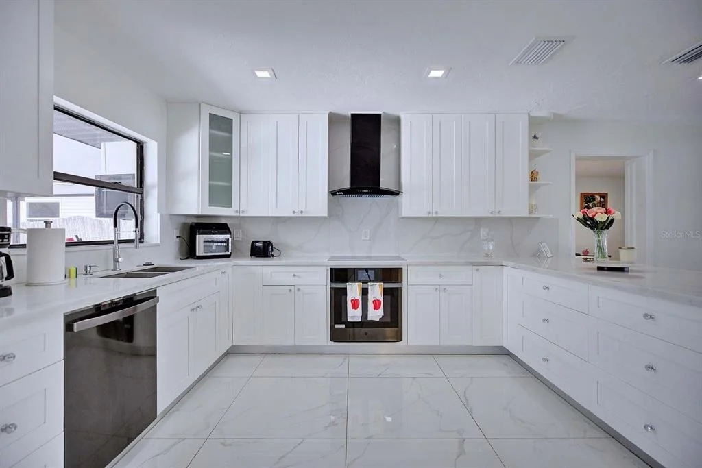 Photo of 4160 LAKEVIEW DRIVE