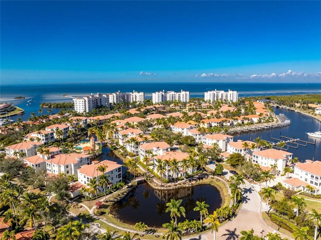 Photo of 3337 SUNSET KEY CIRCLE