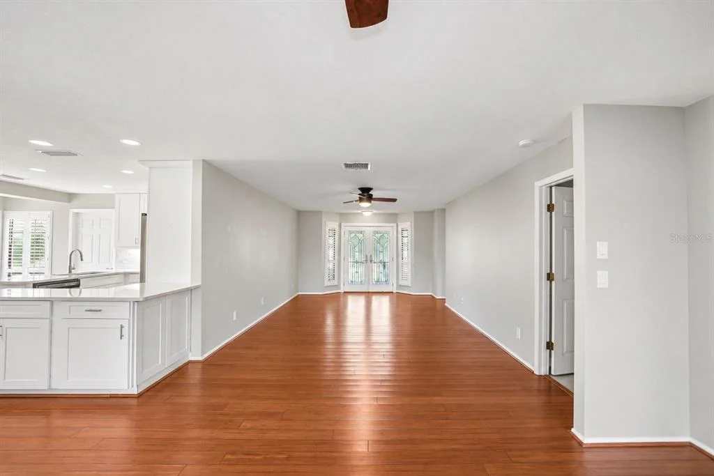 Photo of 913 SUTTON PLACE