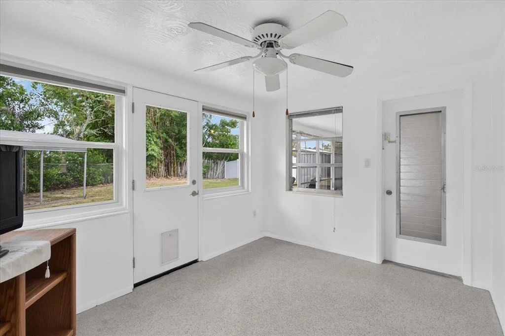 Photo of 4843 CALAIS DRIVE
