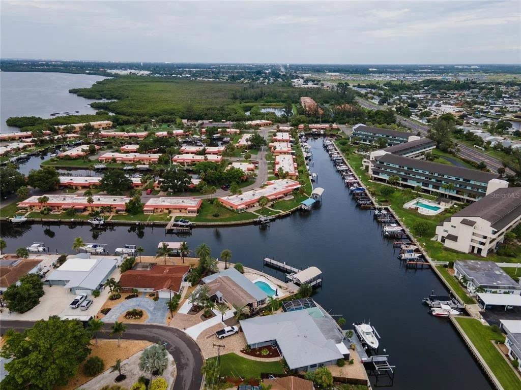 Photo of 4223 ROYAL PALM DRIVE